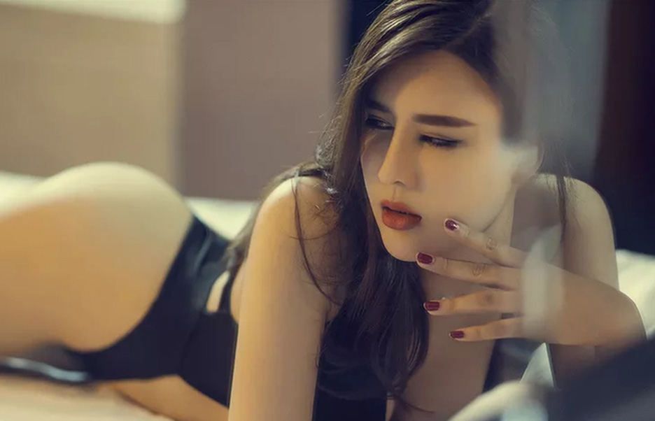 [108TV酱] 写真系列 2016.09.01 游槑槑-不穿丝袜的OL