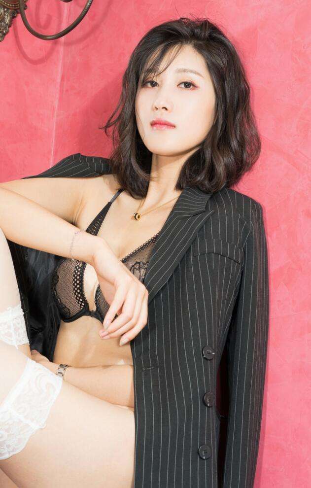 [KeLaGirls克拉女神] 2017.08.07 银丝巧足 王睿 VIP专辑