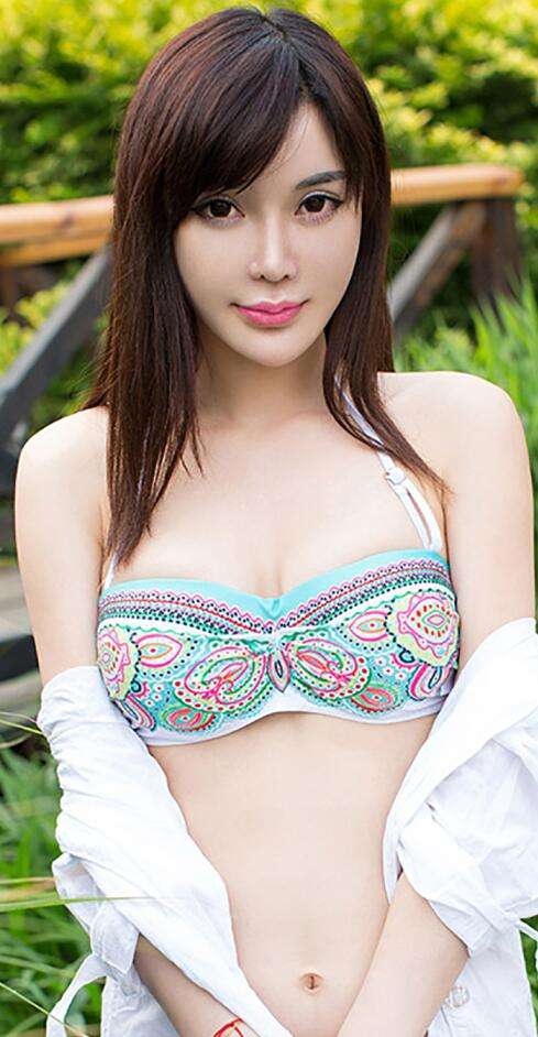 [Ugirls尤果网] 爱尤物专辑 2015 No.048 韩子萱 魔鬼身材天使面孔