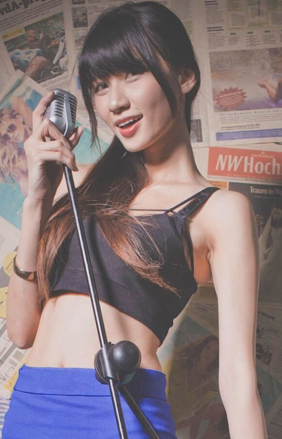 [网络红人] NO.005 台湾清纯校花蔡译心外拍写真