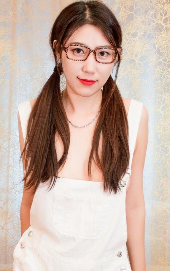 [Girlt果团网] 2018.04.10 No.137 巨乳女神yoki
