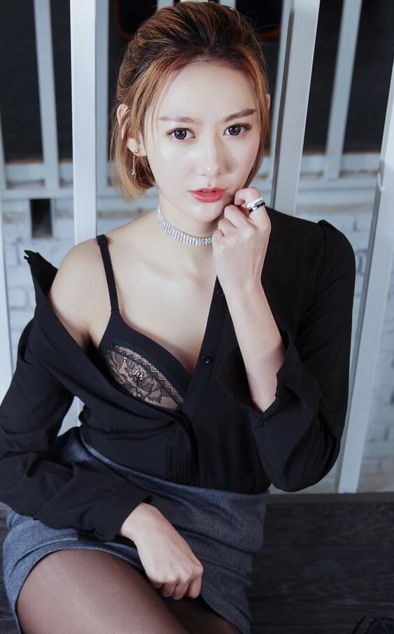 [MISSLEG蜜丝] 钻石版 2018.04.20 NO.V014 OL腿腿腿 付艺轩