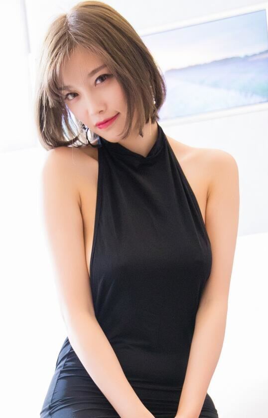 [XiuRen秀人网] 2018.06.15 No.1045 杨晨晨sugar 美腿 吊裙