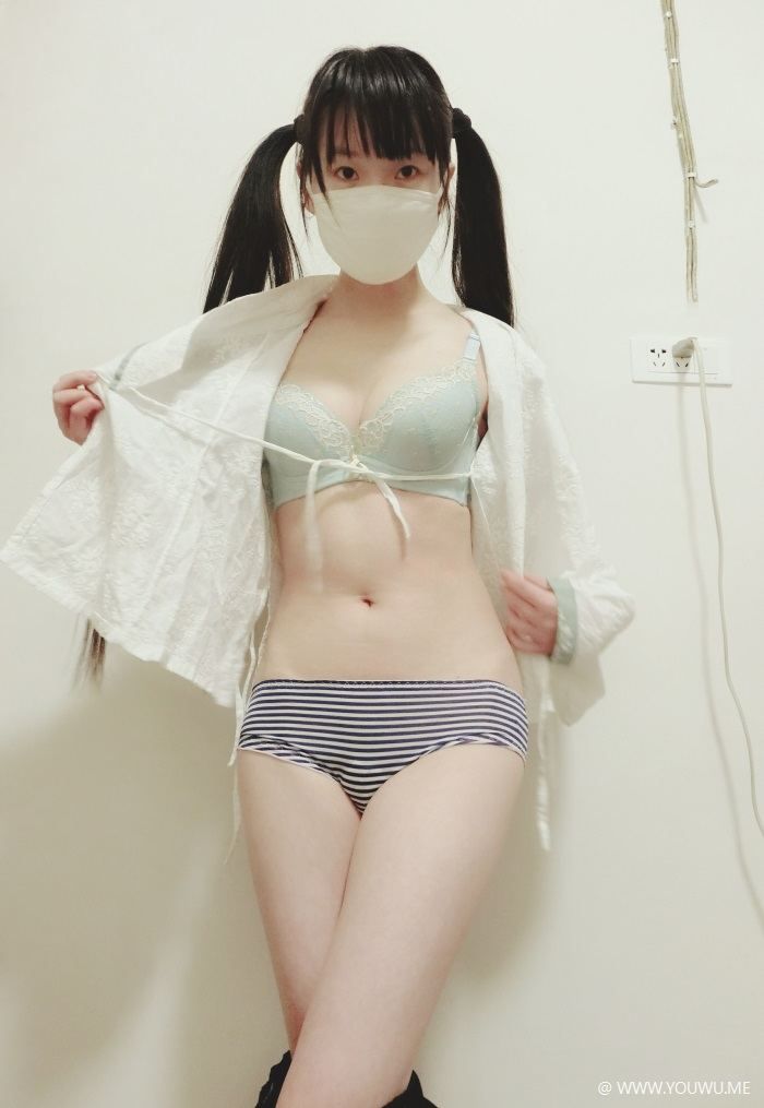 网红美女 西尔酱 – 汉服腰-像素点