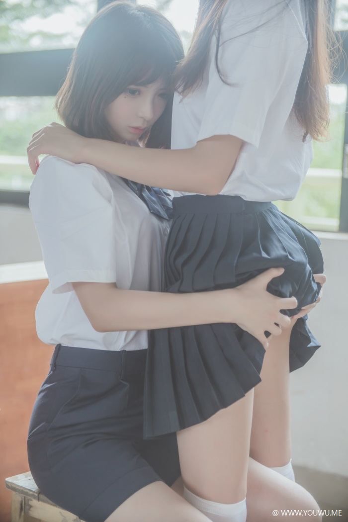 COS美女 疯猫ss – JK百合-像素点