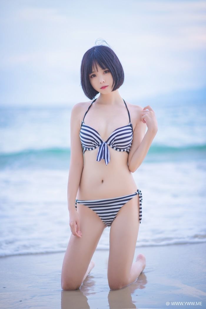 B站妹子@白金saki – 水着-像素点