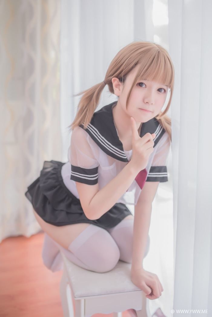 B站妹子@白金saki – 学生服-像素点