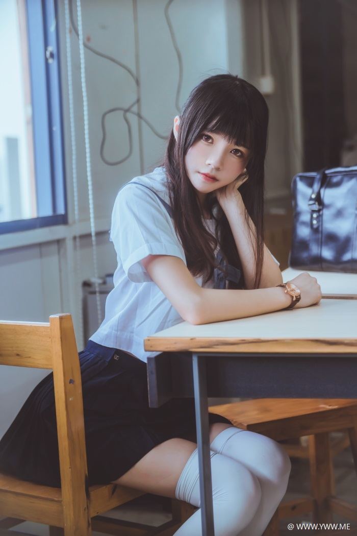 萝莉风COS 桜桃喵 – 蓝白水手服-像素点
