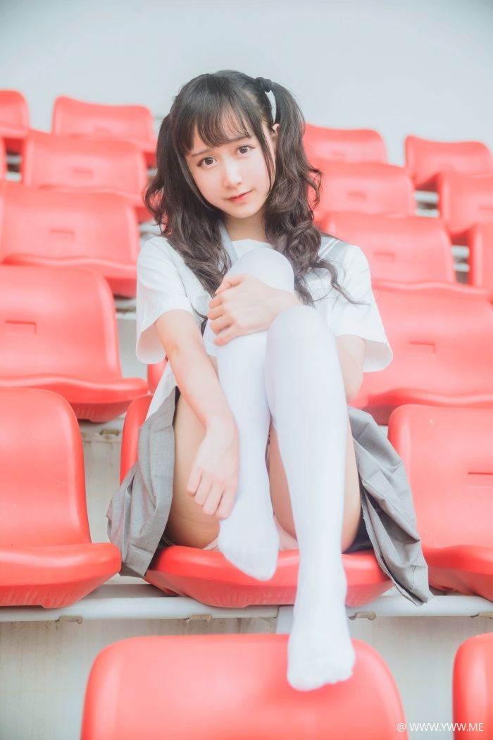 萌系小姐姐木绵绵OwO – JK制服-像素点