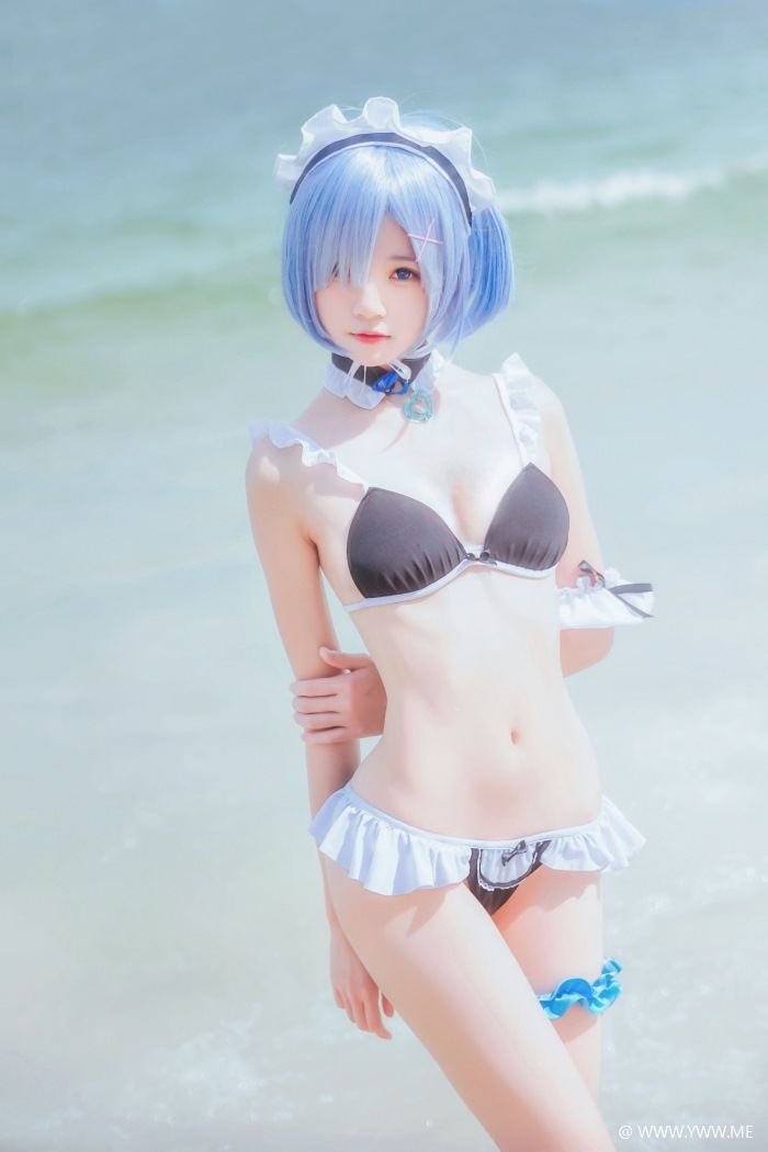 萝莉风COS 桜桃喵 – 蕾姆COS-像素点
