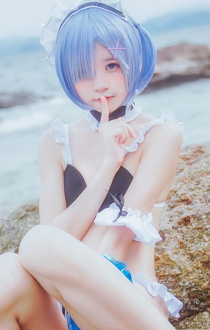 萝莉风COS 桜桃喵 – 蕾姆COS
