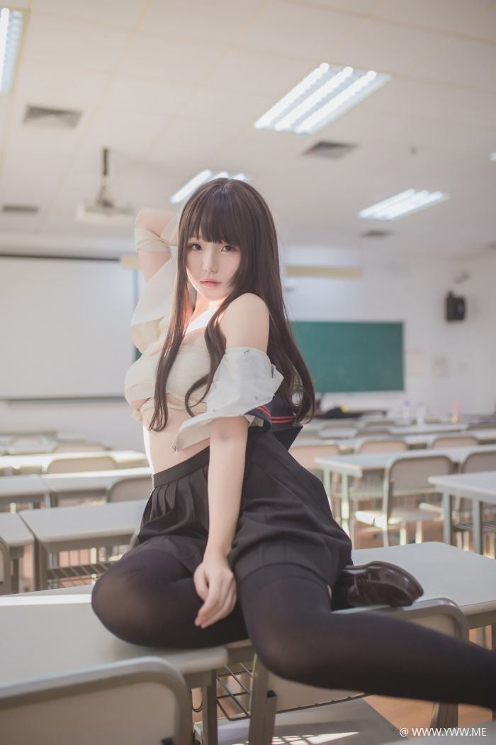 性感人气COSER Yoko宅夏Cos – 黑丝JK-像素点