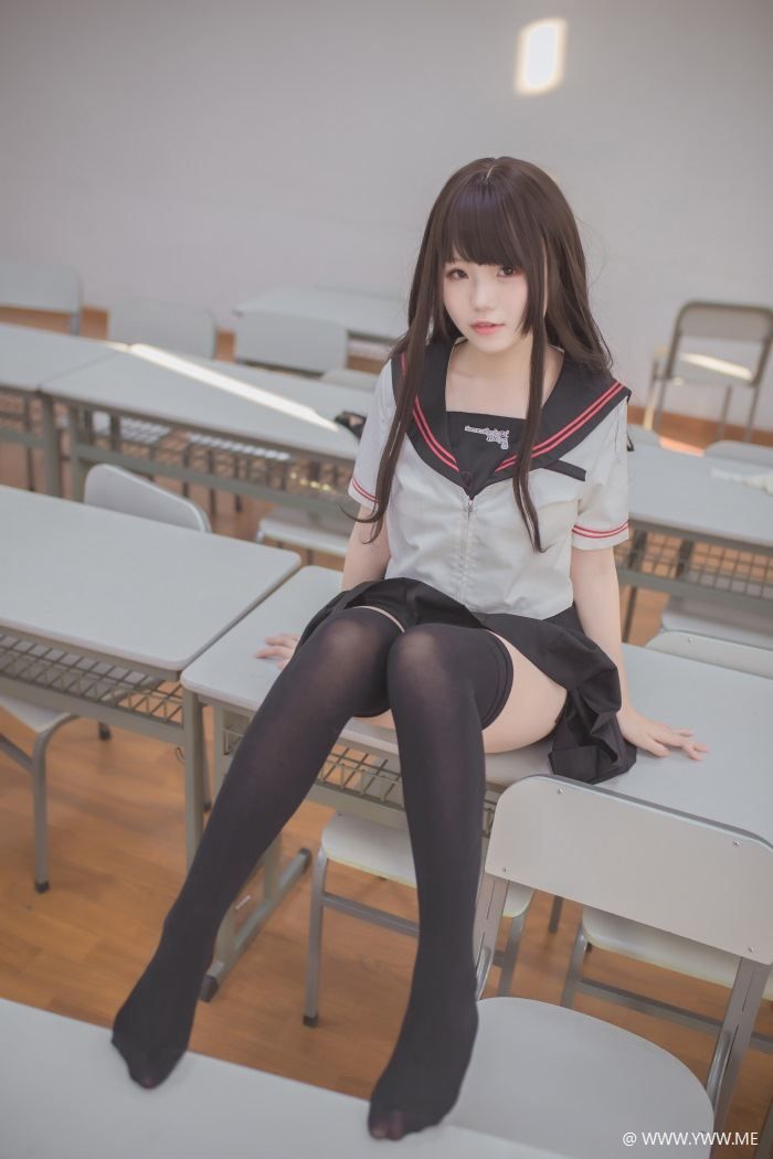 性感人气COSER Yoko宅夏Cos – 黑丝JK-像素点