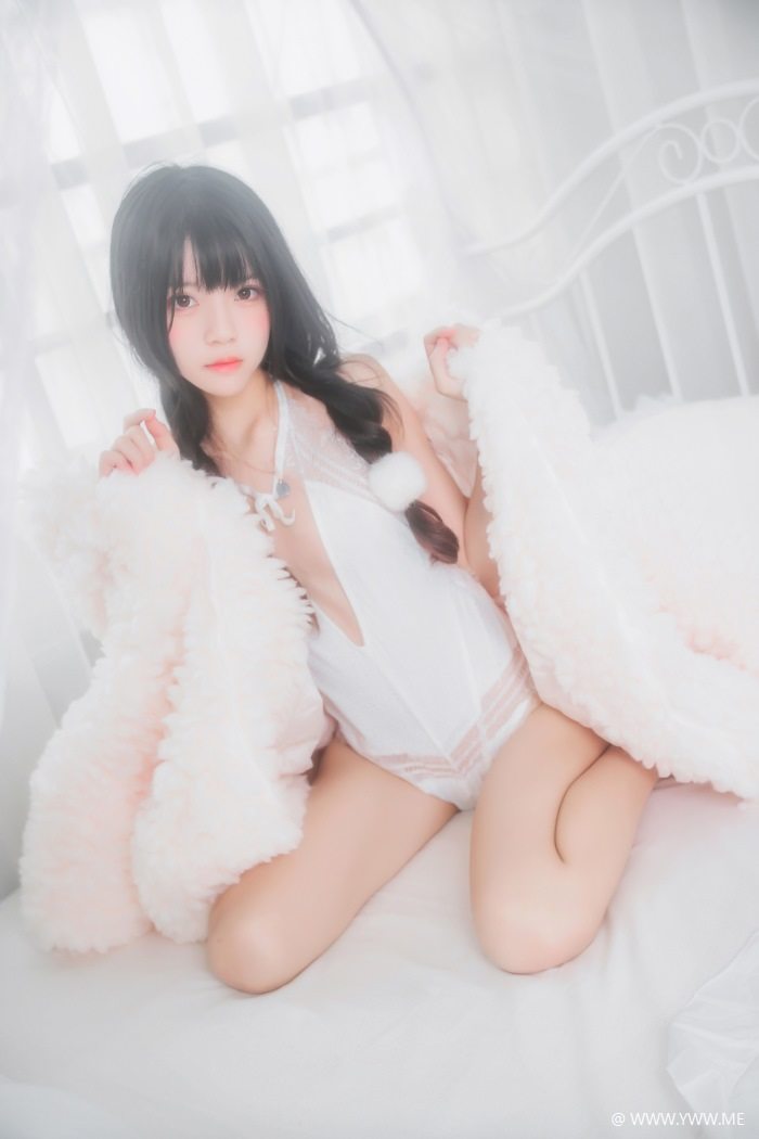 萝莉风COS 桜桃喵 – 冬眠2018系列 – 纯白私房-像素点
