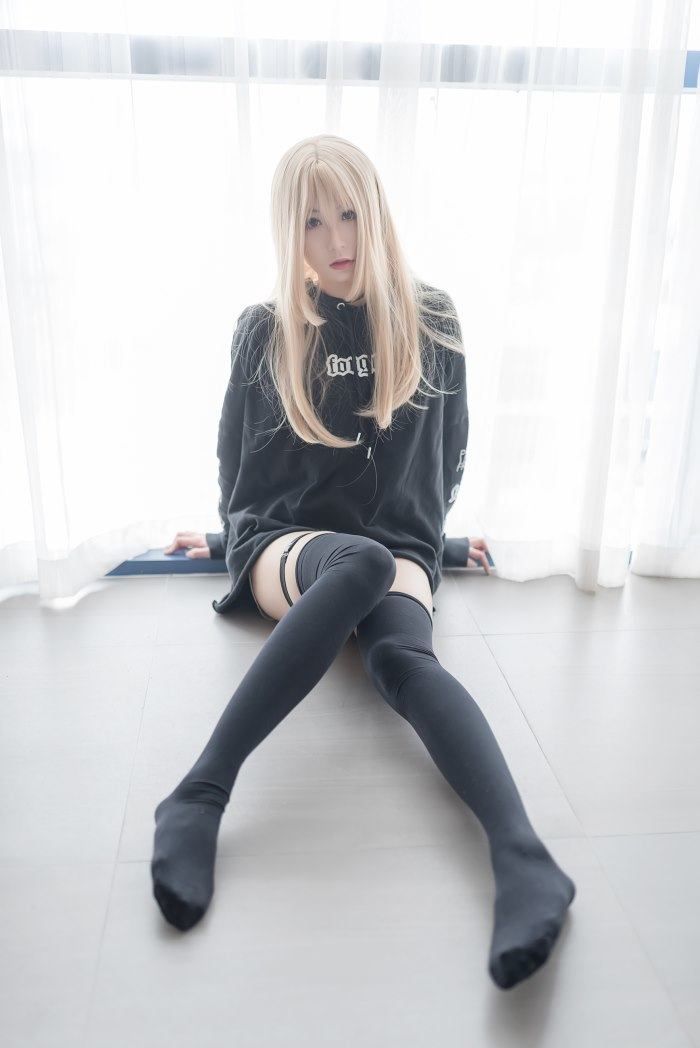 风之领域写真 NO.017 金发美女黑色诱惑-像素点