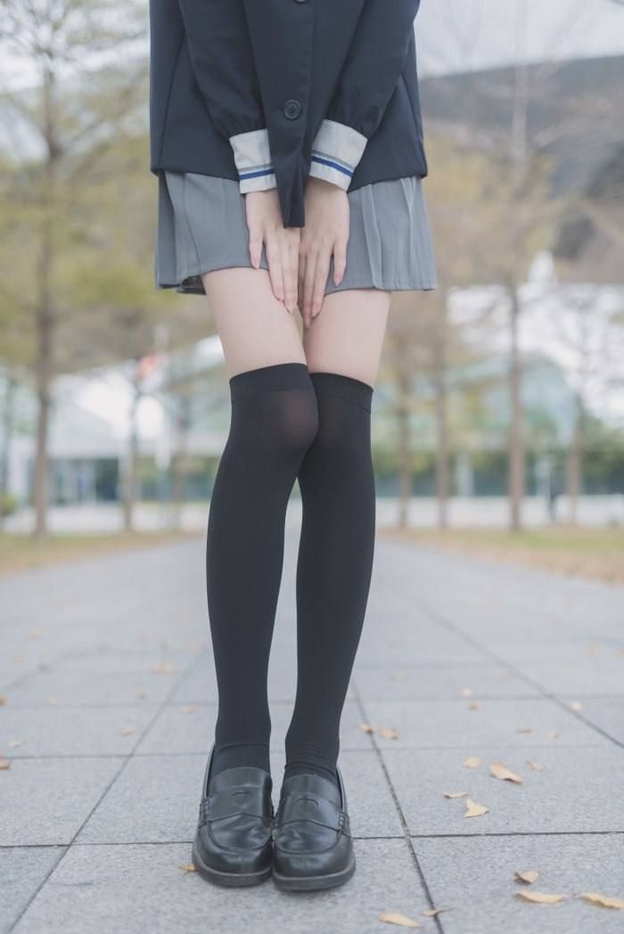风之领域写真 NO.021 学妹户外黑丝1