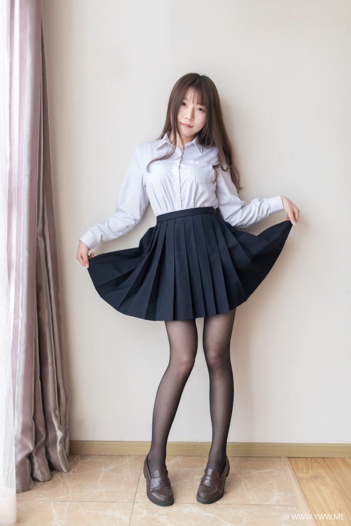 风之领域写真 NO.048 百褶裙黑丝-像素点