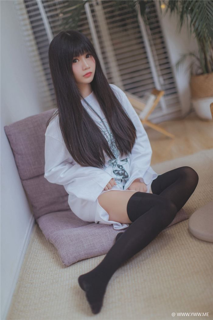 风之领域写真 NO.081 长发的黑丝学妹-像素点