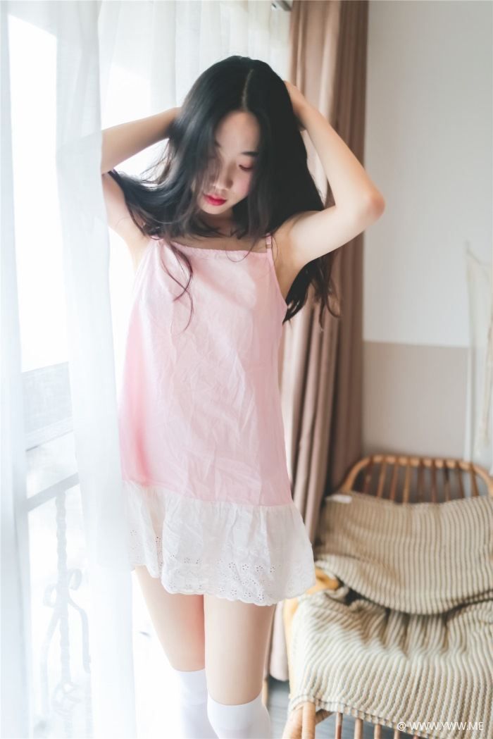 风之领域写真 NO.116 女神的白丝长腿-像素点