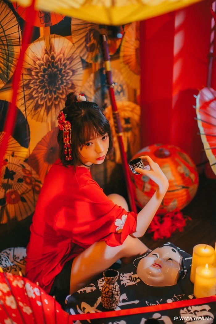 COS美女 疯猫ss – 红色羽衣 散图-像素点