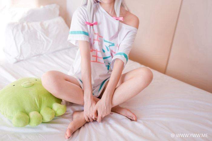 萌系小姐姐木绵绵OwO – 白发魔女-像素点