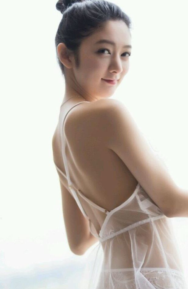 [XIAOYU语画界] 2019.03.14 VOL.034 Angela喜欢猫 旗袍 美腿