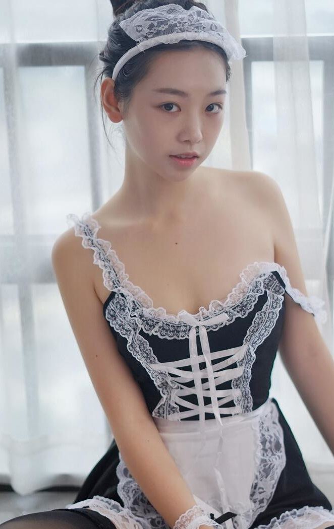 [YALAYI雅拉伊] 2018.12.10 NO.021 少女女仆 严冰冰