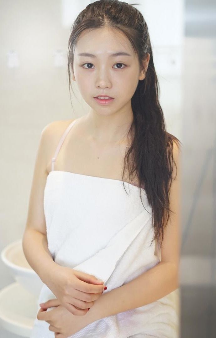 [YALAYI雅拉伊] 2018.12.11 NO.022 私房物语 严冰冰