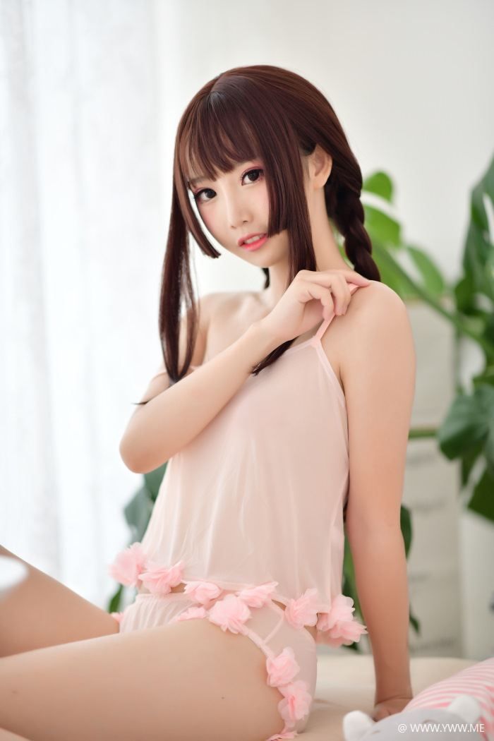 可爱人气Coser面饼仙儿 – 小女友1-像素点