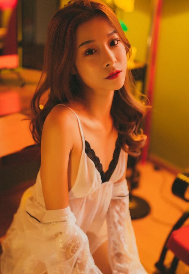 [YALAYI雅拉伊] 2018.11.06 NO.116 我在等你 倩微微