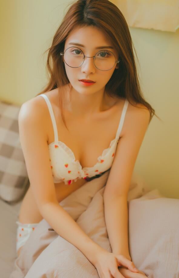 [YALAYI雅拉伊] 2018.11.13 NO.121 宅女 丸糯糯