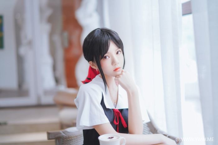 萝莉风COS 桜桃喵 – 四宫辉夜-像素点