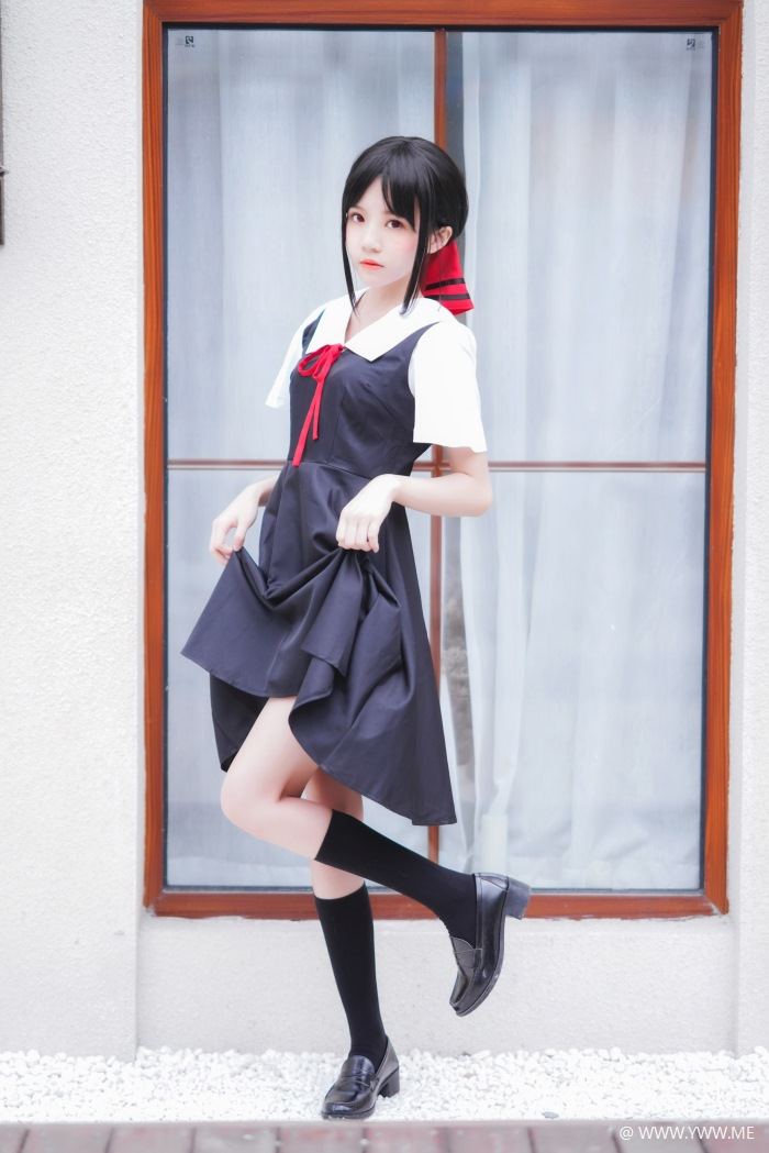 萝莉风COS 桜桃喵 – 四宫辉夜-像素点