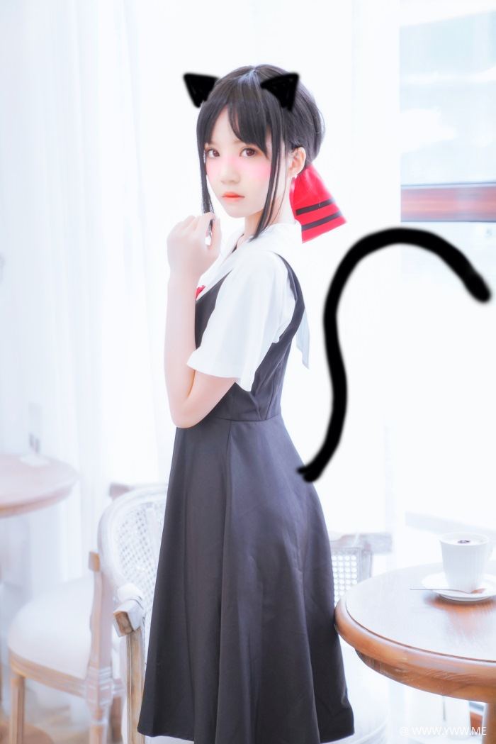 萝莉风COS 桜桃喵 – 四宫辉夜-像素点