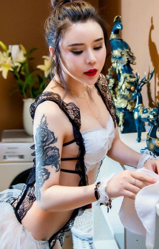 [XiuRen秀人网] 2019.04.23 No.1410 爱丽莎baby 黑丝 女仆装
