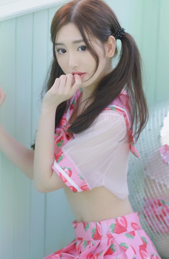 [XiuRen秀人网] 2019.04.26 No.1419 沈梦瑶 空乘 草莓内衣