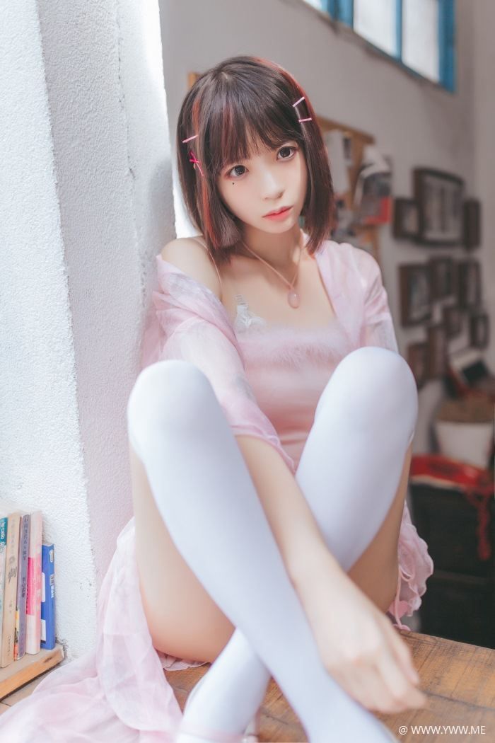 COS美女 疯猫ss – 水手服和睡衣-像素点
