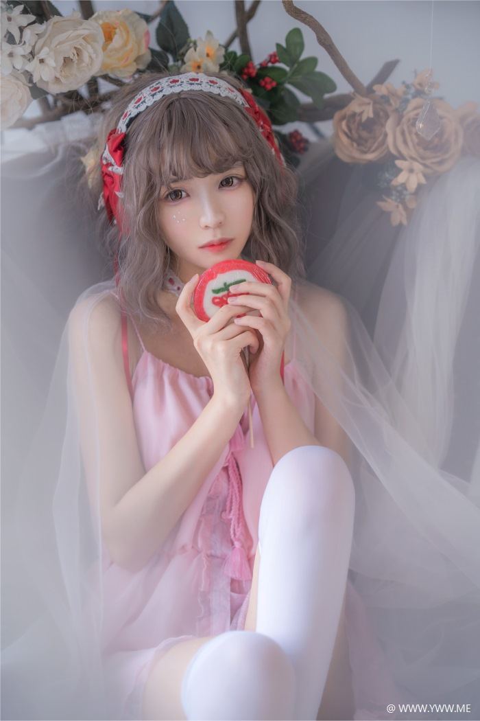 COS美女 疯猫ss – 水手服和睡衣-像素点
