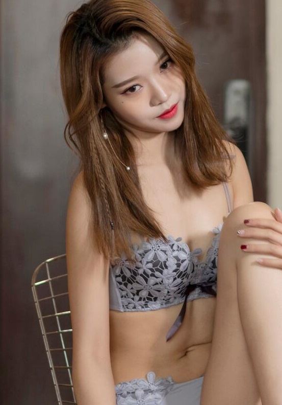 [YALAYI雅拉伊] 2019.04.08 NO.238 一抹红映晴 钟晴