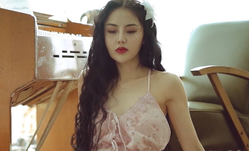 [YALAYI雅拉伊] 2019.01.14 HD.011 橘色的暖阳花-视频版 凉儿