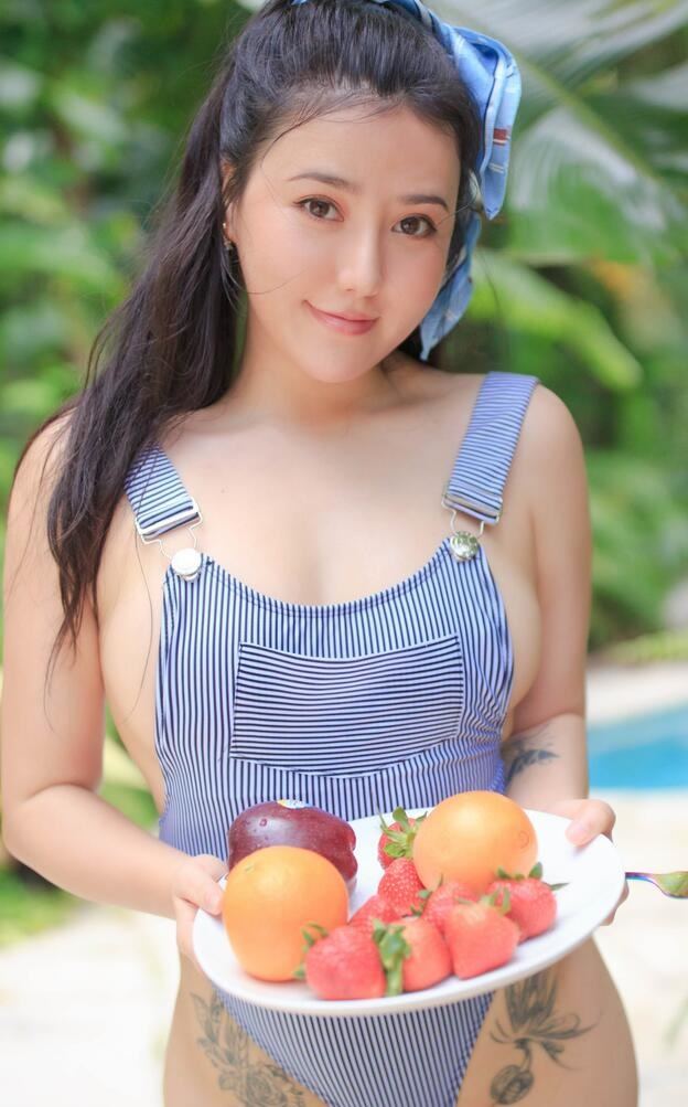 [XiuRen秀人网] 2019.07.17 No.1555 Manuela玛鲁娜 外拍 美臀
