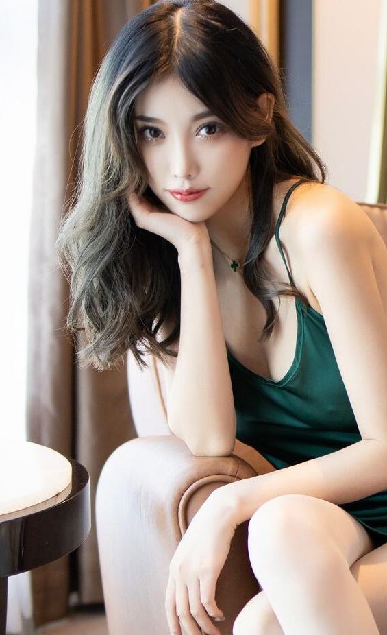 [XiuRen秀人网] 2019.07.23 No.1567 杨晨晨sugar 丝袜 吊裙