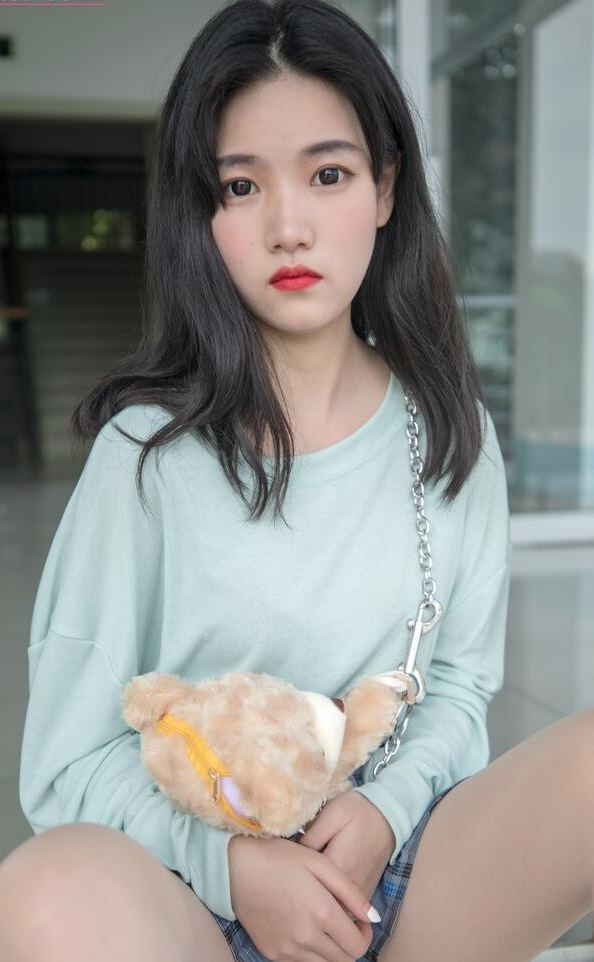 [MSLASS梦丝女神] 2019.06.12 NO.033 恬静的小白鞋丝袜 酥酥