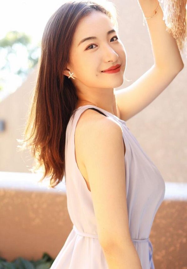 [XiuRen秀人网] 2019.09.02 No.1660 艺儿拿铁 甜美 吊裙