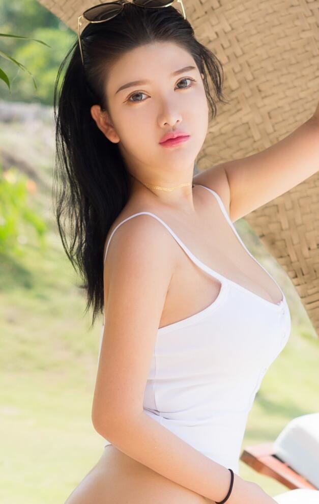 [XiuRen秀人网] 2019.09.03 No.1661 小尤奈 童颜巨乳