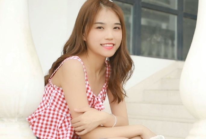 [MSLASS梦丝女神] 视频 2019.06.11 NO.014 甜甜的袜 笑笑
