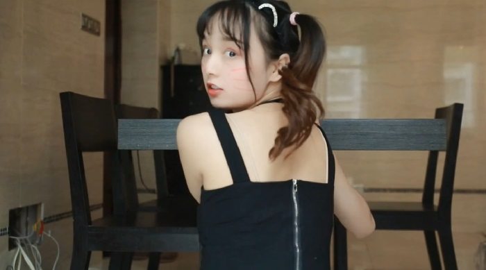 [MSLASS梦丝女神] 视频 2019.07.18 NO.019 居家小淑女 玥玥