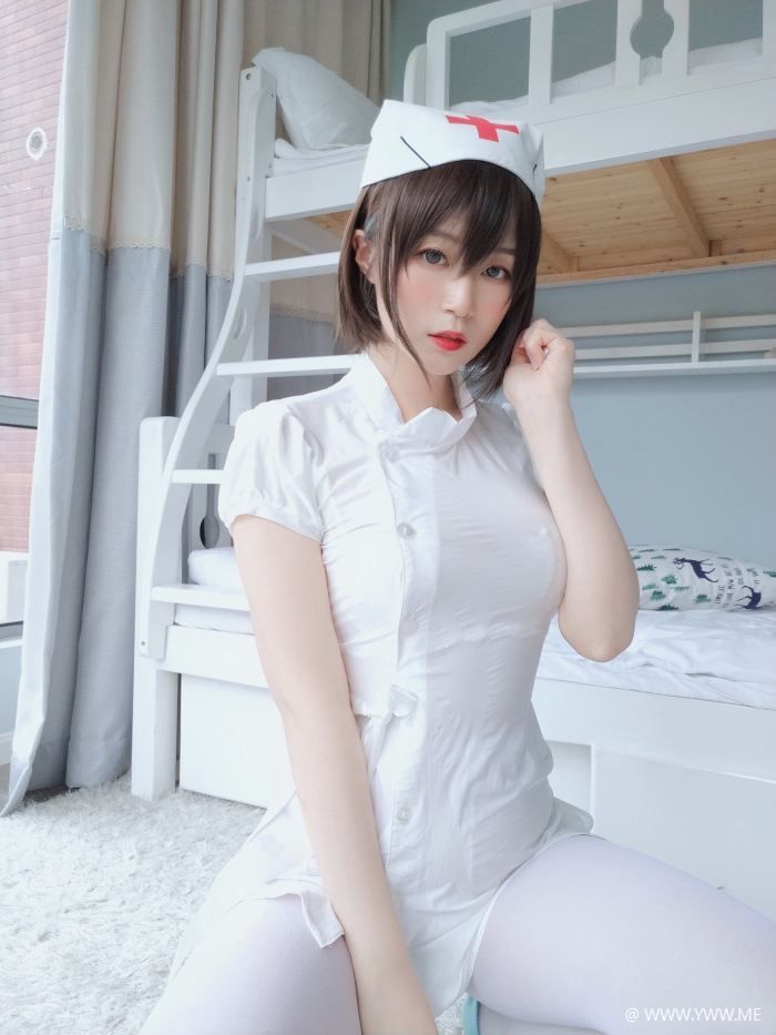 人气动漫Coser@白银81 白丝小护士-像素点