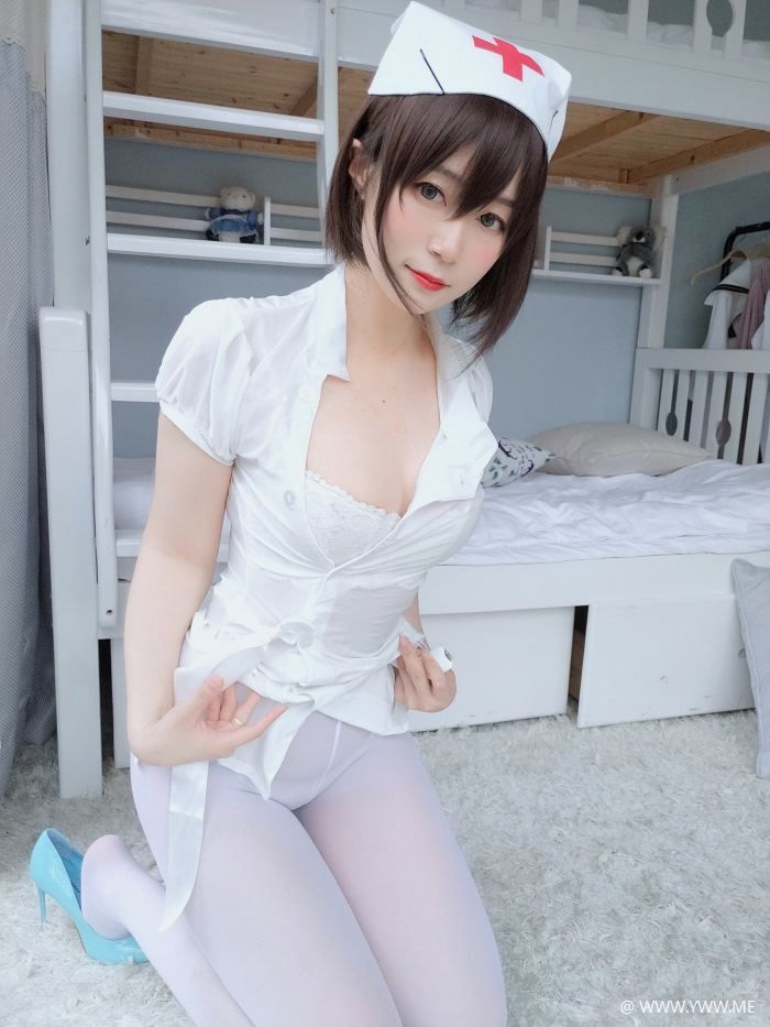 人气动漫Coser@白银81 白丝小护士-像素点