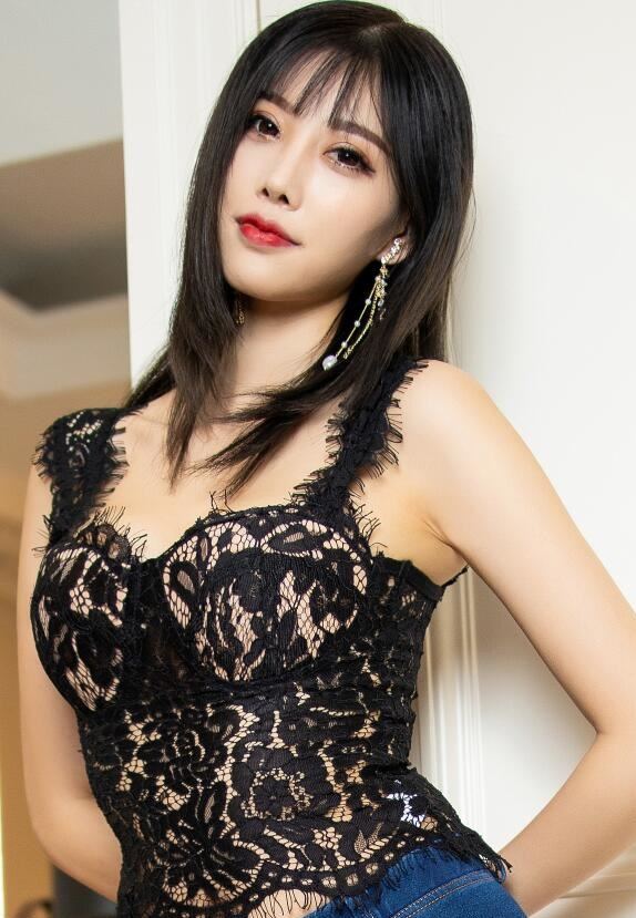 [XIAOYU语画界] 2019.09.20 VOL.157 杨晨晨sugar 丝袜 美腿